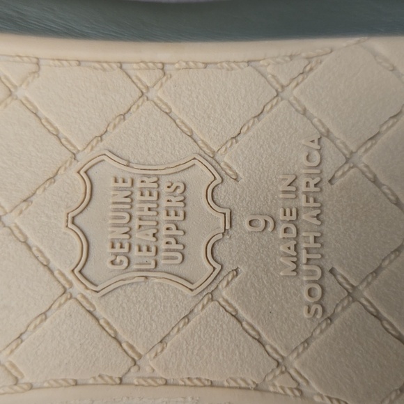 WOOLWORTHS Khaki Green Slippers Women's 9 Green Ballet Flats New - Picture 4 of 5